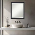 Miroir mural biseauté encadré de bois pour coiffeuse