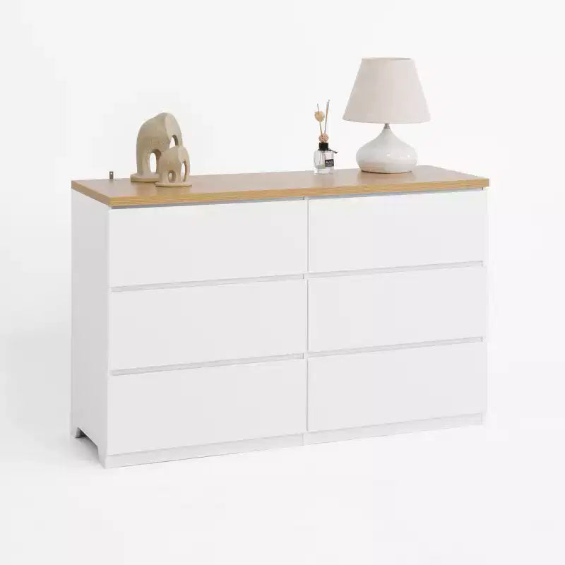 Commode blanche à tiroirs