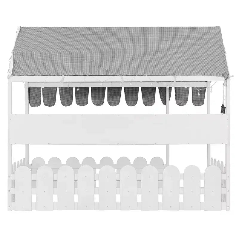 Lit cabane avec barrières et toit de tente